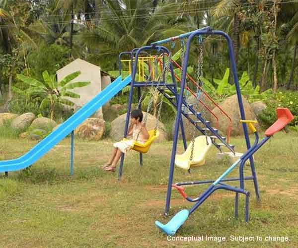 Kids Swing & Play Area
