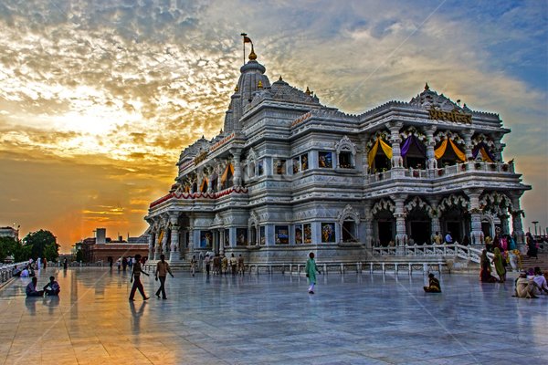 Prem Mandir Vrindavan - 30 KM